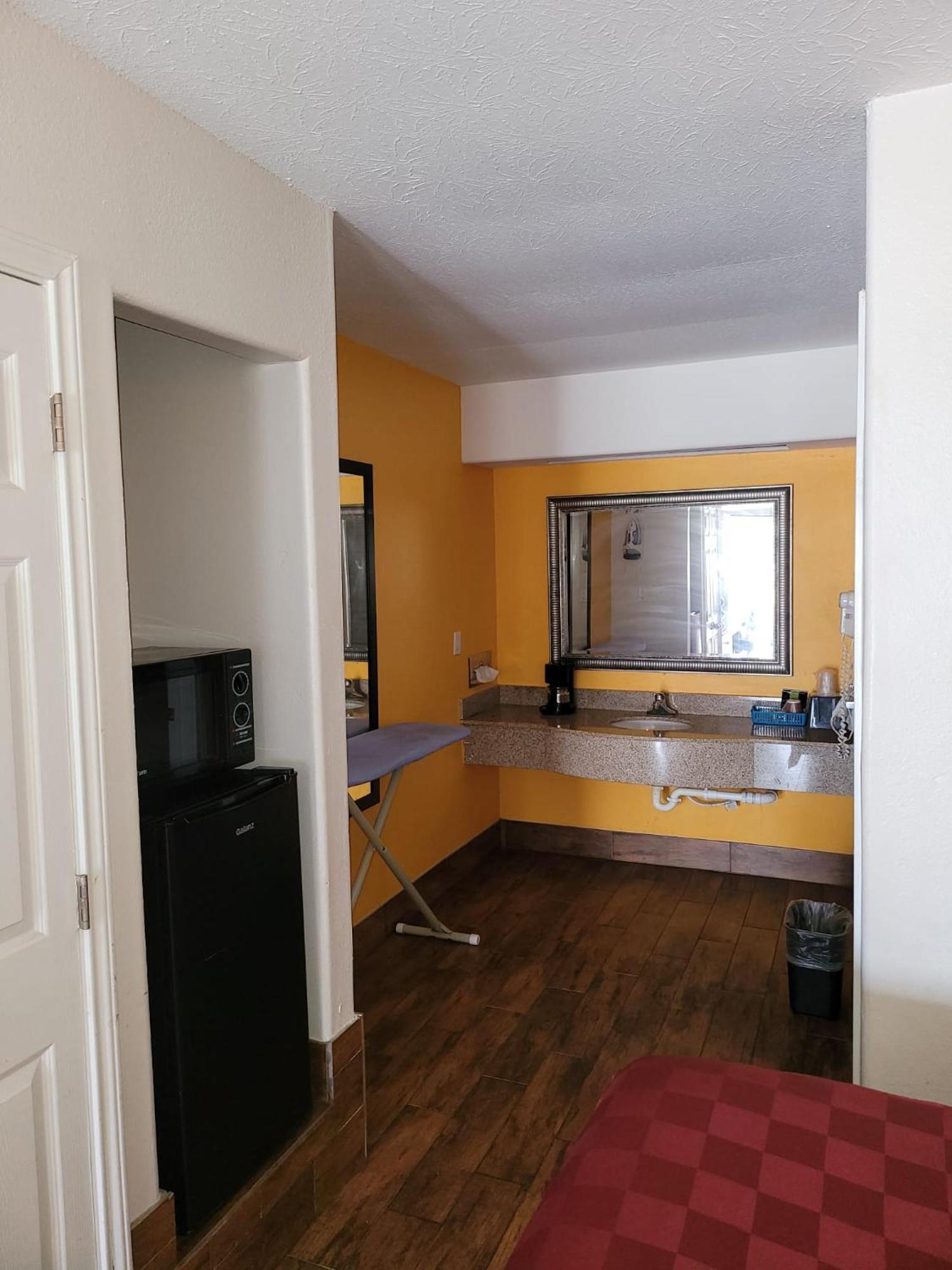 Texas Inn And Suites Raymondville Luaran gambar