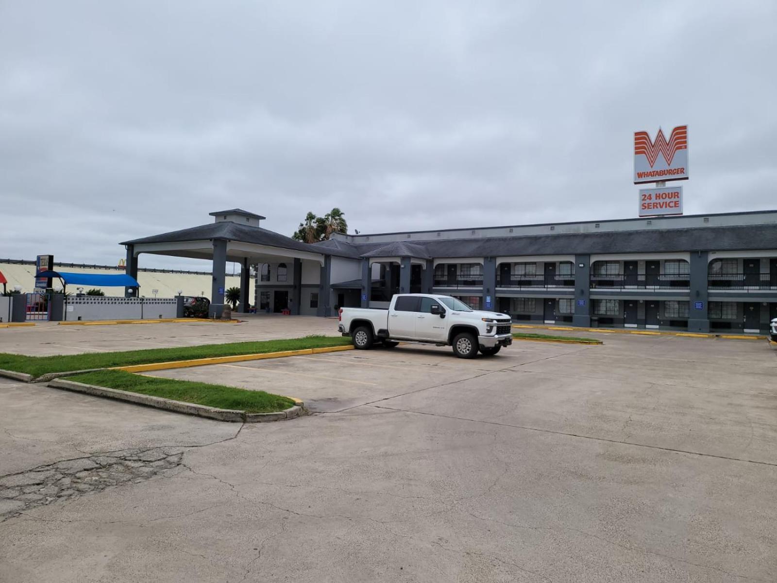 Texas Inn And Suites Raymondville Luaran gambar